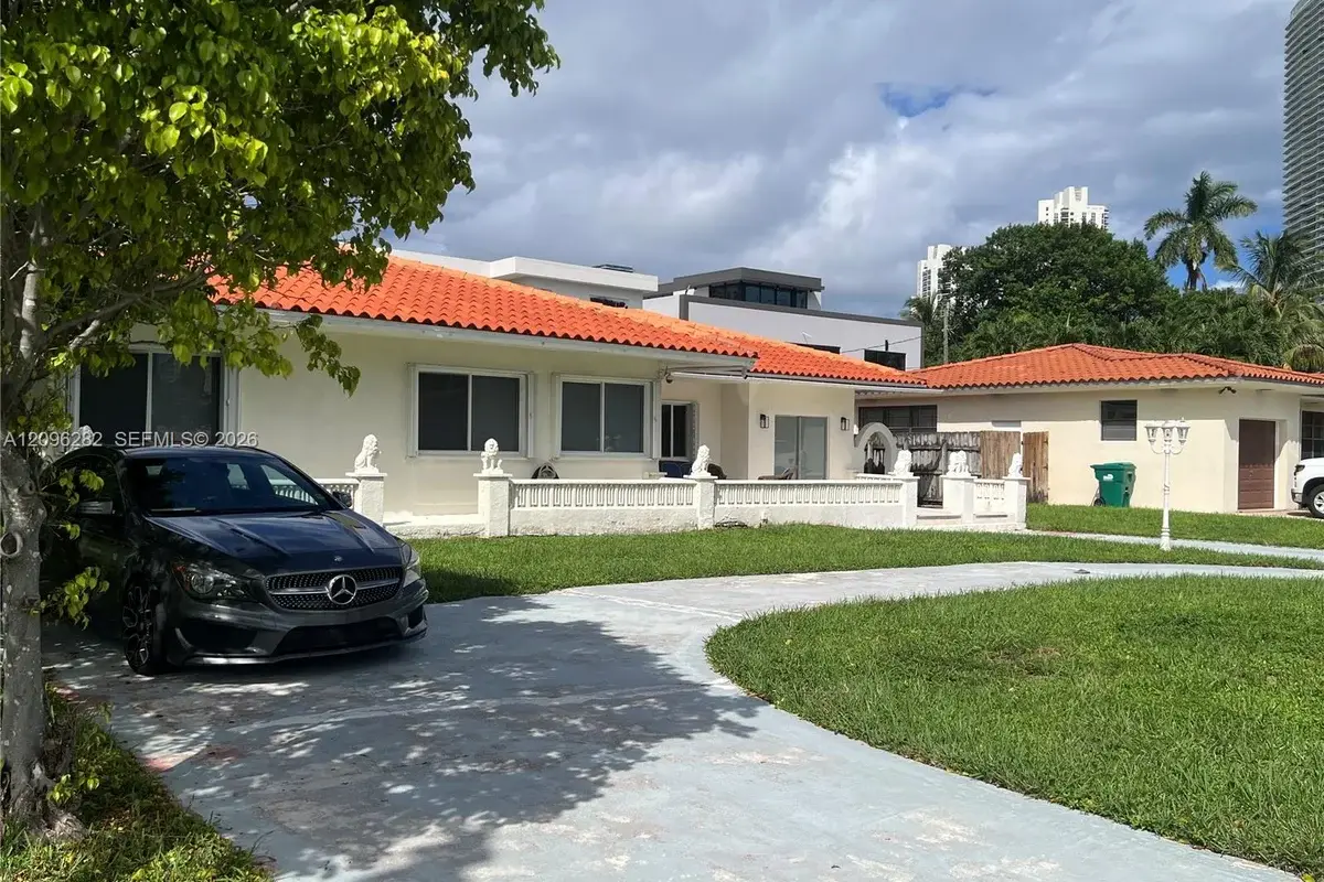 351 188th St, Sunny Isles Beach: photo 1 of 45