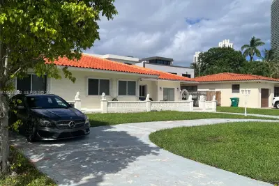 351 188th St, Sunny Isles Beach: photo 1 of 45