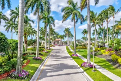 7453 Granville Ave, Boynton Beach: photo 1 of 47
