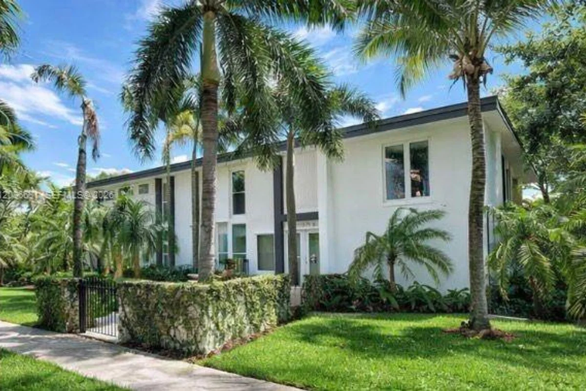 1226 San Miguel Ave, Coral Gables: photo 1 of 20