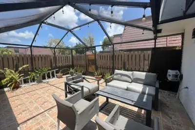 7542 Courtyard Run E, Boca Raton: photo 1 of 25