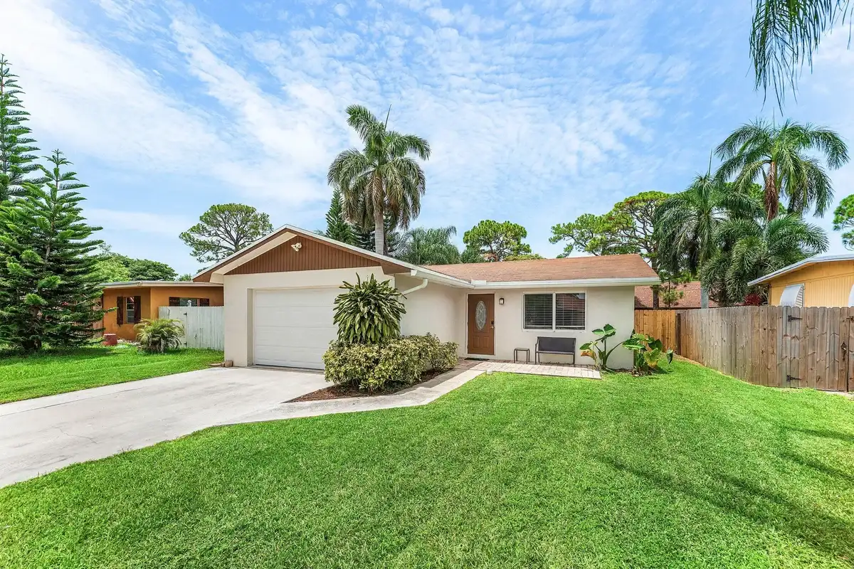 5347 Washington Rd, Delray Beach: photo 1 of 27