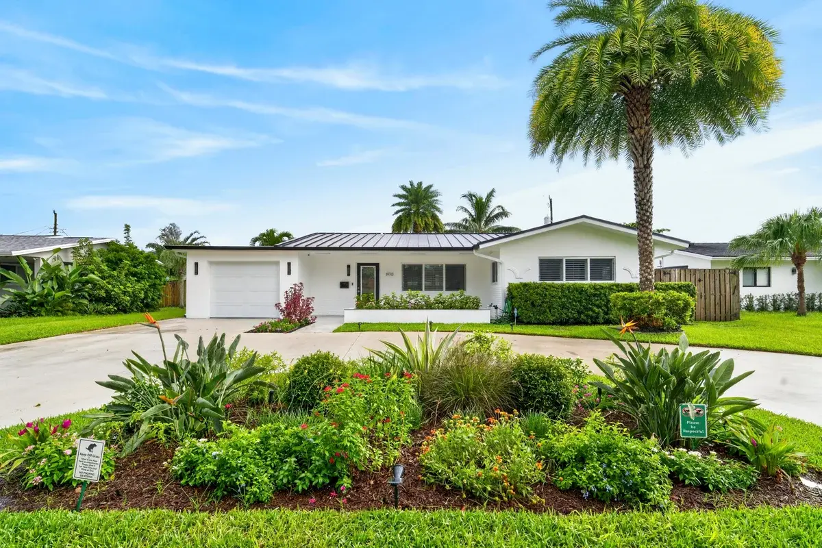 1970 NE 32nd St, Lighthouse Point: photo 1 of 34