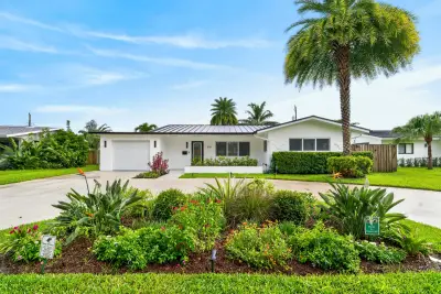 1970 NE 32nd St, Lighthouse Point: photo 1 of 34
