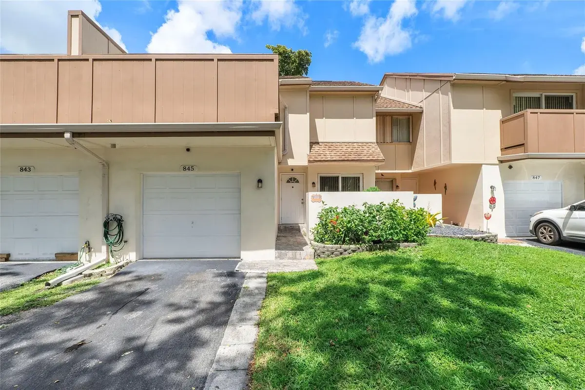 845 NW 80th Ter #6, Plantation: photo 1 of 15