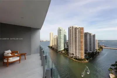 300 Biscayne Blvd Way #2107, Miami: photo 1 of 16