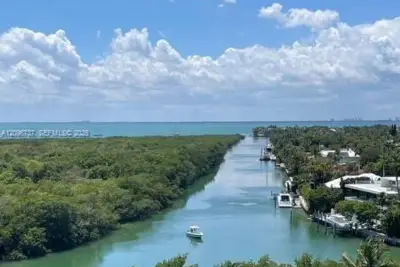 1121 Crandon Blvd #D903, Key Biscayne: photo 1 of 24