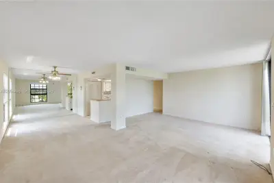 5550 NW 44th St #417B, Lauderhill: photo 1 of 13