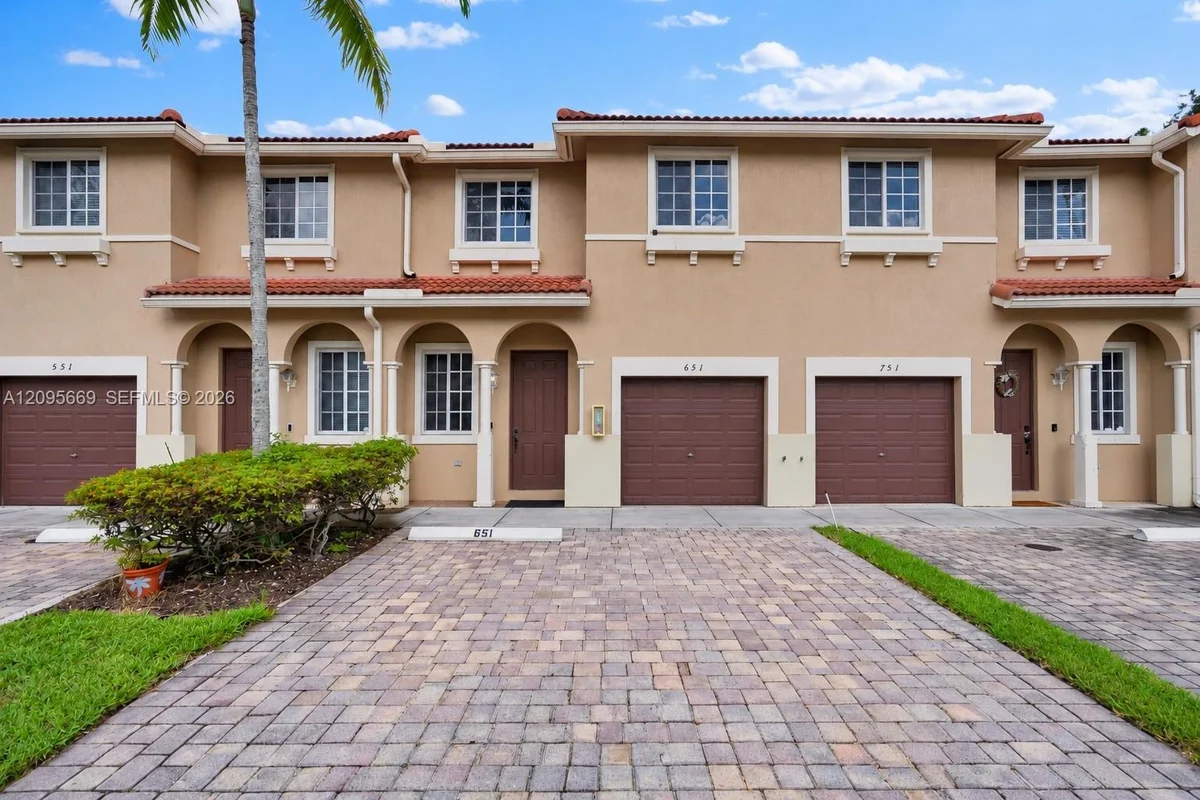 21007 NW 14th Pl #6, Miami Gardens: photo 1 of 44