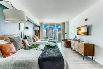 2889 Mcfarlane Rd #1607, Miami: photo 1 of 6