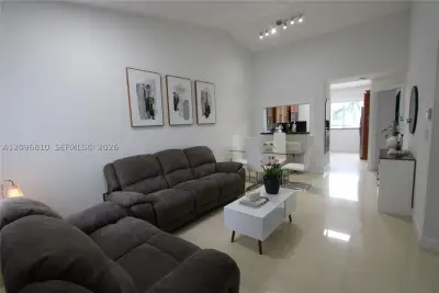 7015 NW 173rd Dr #208, Hialeah: photo 1 of 16