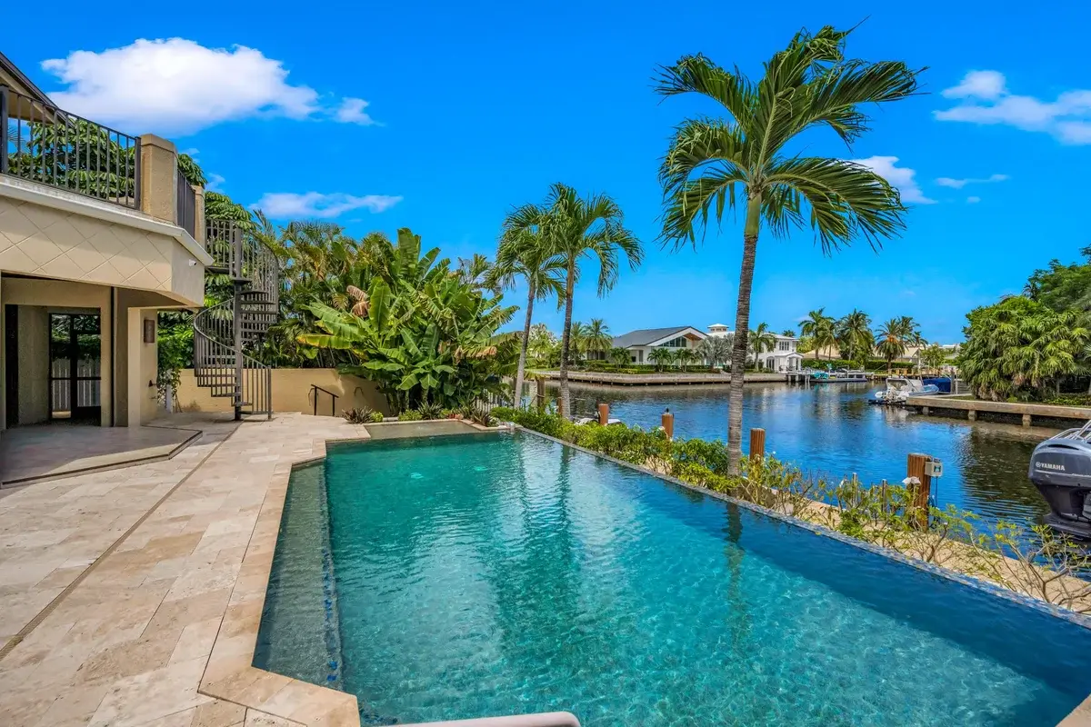 1900 Marietta Dr, Fort Lauderdale: photo 1 of 59