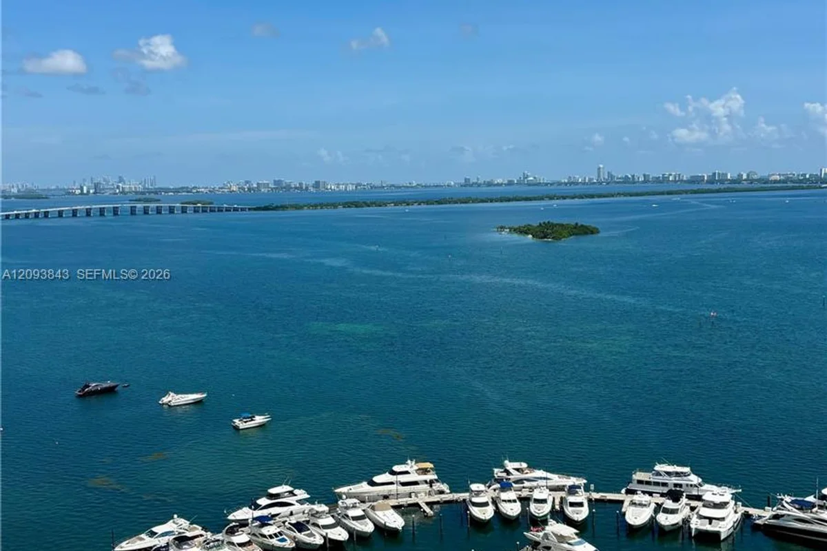 555 NE 15th St #26E, Miami: photo 1 of 15