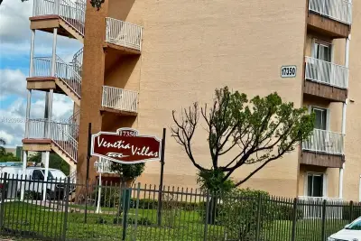 17350 NW 67th Ave #109, Hialeah: photo 1 of 8