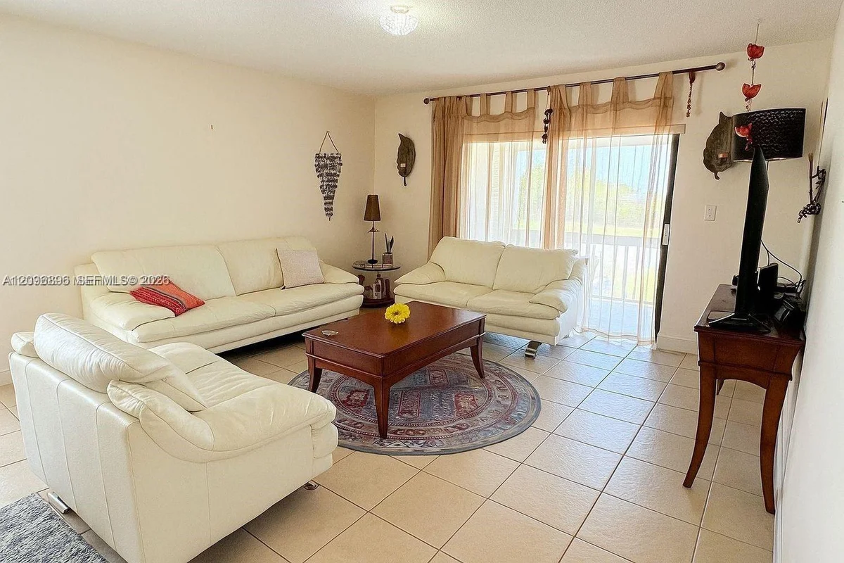 13781 SW 66th St #221B, Miami: photo 1 of 16