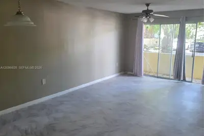12035 NE 2nd Ave #A112, North Miami: photo 1 of 12