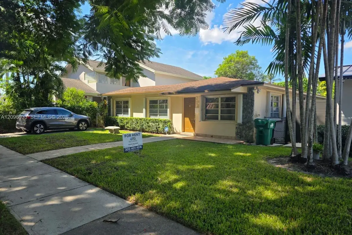 5869 SW 34th St, Miami: photo 1 of 36