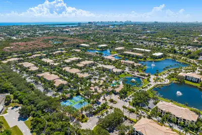 3022 Alcazar Pl #306, Palm Beach Gardens: photo 1 of 58