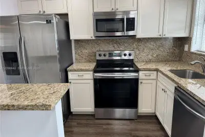 8325 Sunrise Lakes Blvd #103, Sunrise: photo 1 of 41