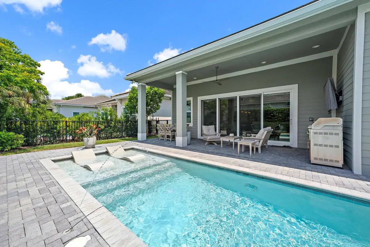 9935 Timber Crk Way, Palm Beach Gardens: photo 1 of 28