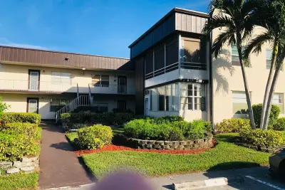 437 Burgundy J N, Delray Beach: photo 1 of 13