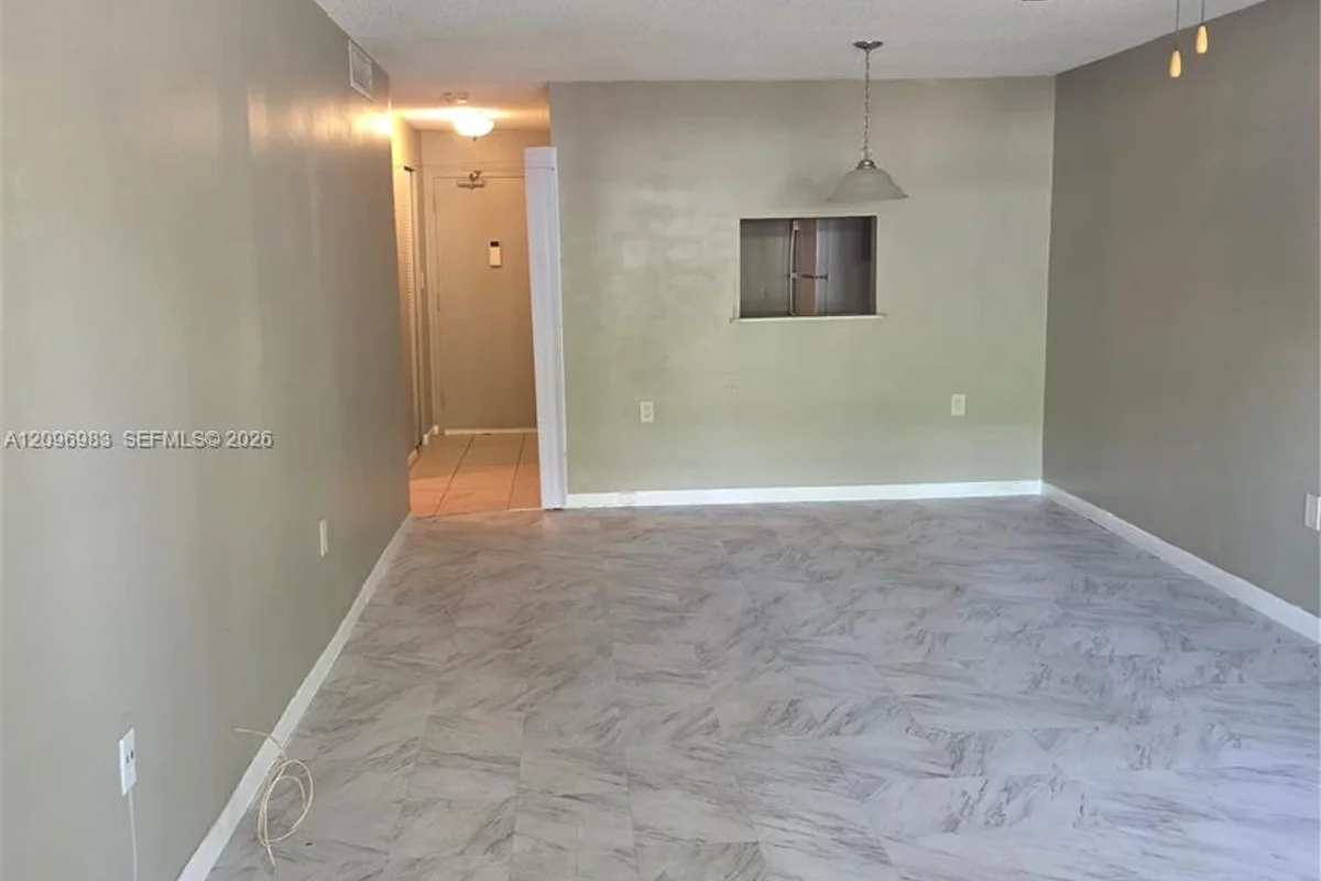 12035 NE 2nd Ave #A112, North Miami: photo 1 of 13