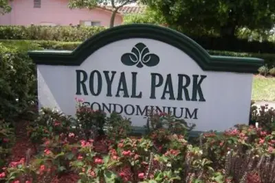 107 Royal Park Dr #2E, Oakland Park: photo 1 of 11