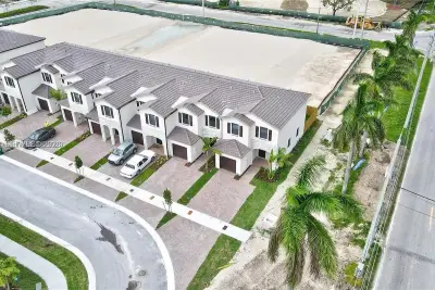 23220 SW 131st Ct, Homestead: photo 1 of 15