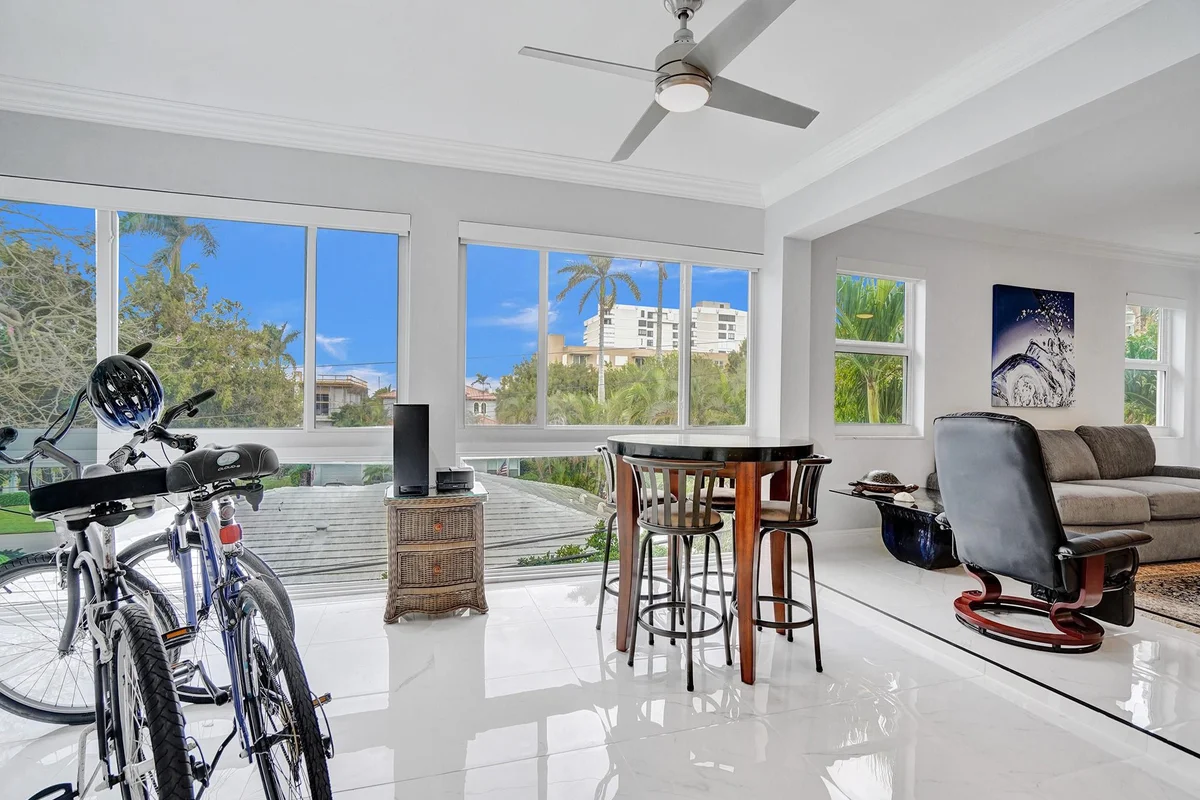 1439 S Ocean Blvd #304, Lauderdale-by-the-Sea: photo 1 of 27