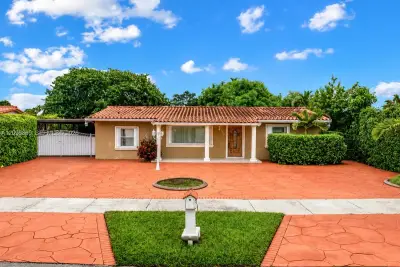 13225 SW 55th St, Miami: photo 1 of 30