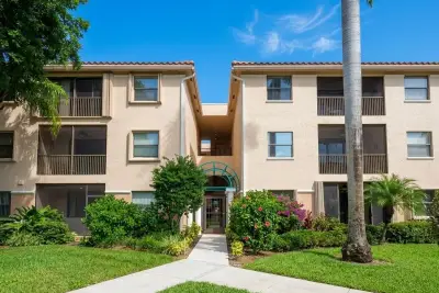 4111 Coral Tree Cir #227, Coconut Creek: photo 1 of 47