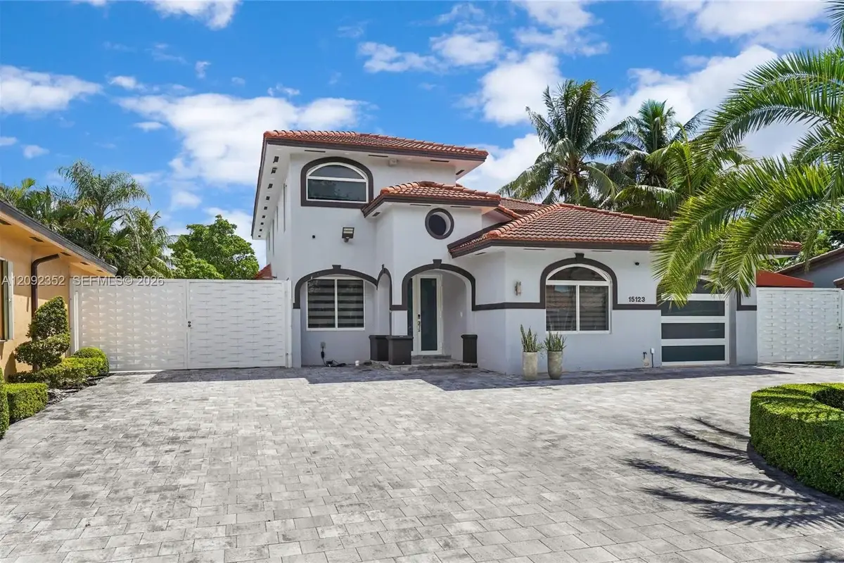 15123 NW 87th Pl, Miami Lakes: photo 1 of 55