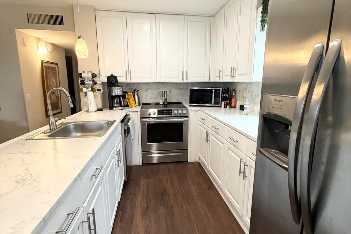 568 Burgundy L, Delray Beach: photo 1 of 17