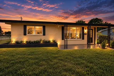 2724 Acapulco Dr, Miramar: photo 1 of 39