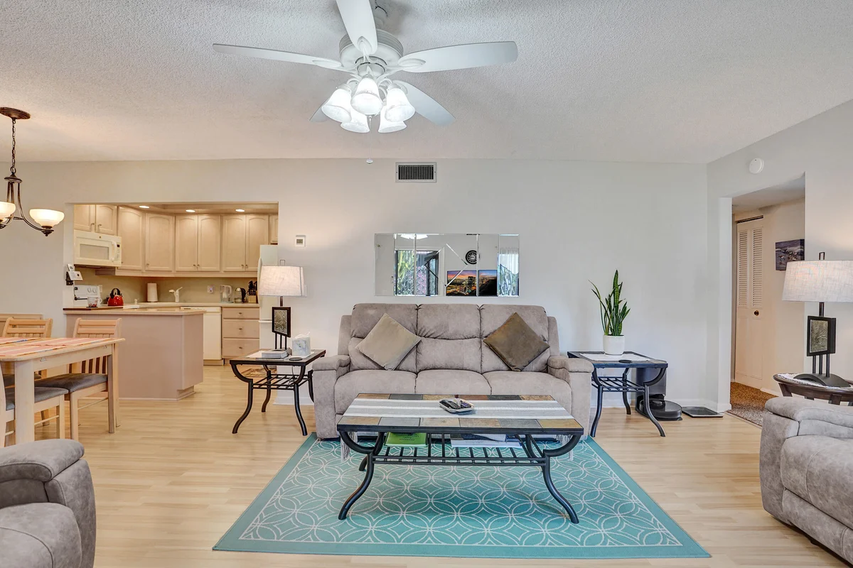 3561 Tall Pine Way #B-1, Lake Worth: photo 1 of 31