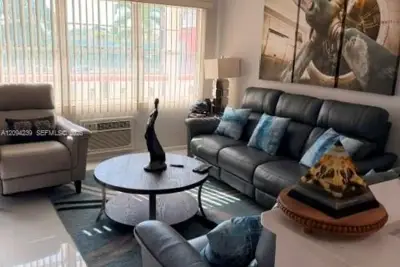 63 Brighton B, Boca Raton: photo 1 of 28