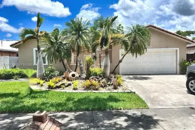 14740 SW 170th Ter, Miami: photo 1 of 21