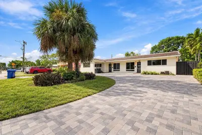 5131 NE 18th Ter, Fort Lauderdale: photo 1 of 25