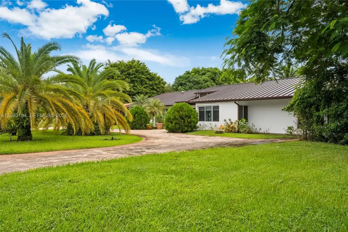 8700 SW 97th Ter, Miami: photo 1 of 70