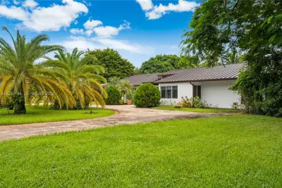 8700 SW 97th Ter, Miami: photo 1 of 70