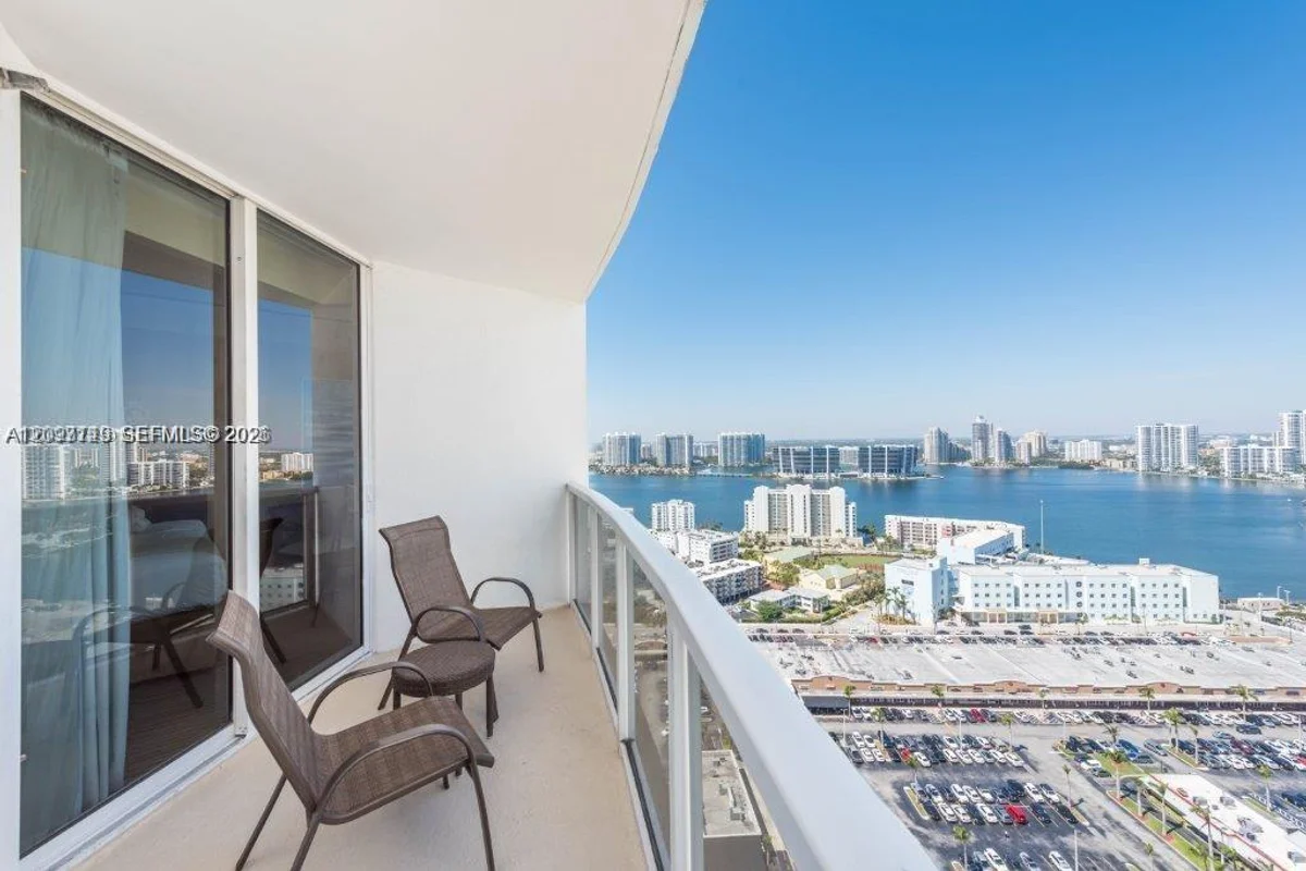 18001 Collins Ave #2504, Sunny Isles Beach: photo 1 of 17