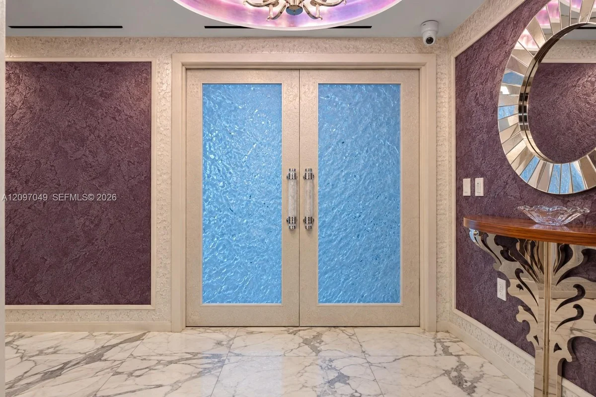 17121 Collins Ave #4203, Sunny Isles Beach: photo 1 of 32