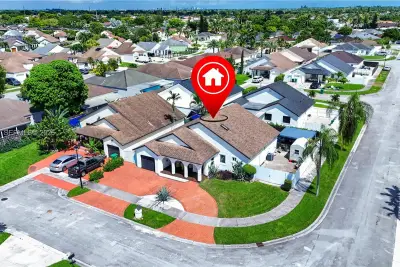 15855 SW 143rd Path, Miami: photo 1 of 42