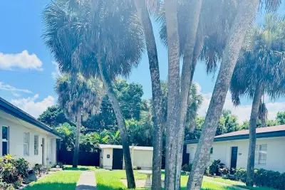 9326 Sunrise Dr #9334, West Palm Beach: photo 1 of 33