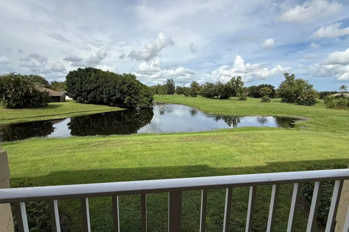 2040 Greenview Shores Blvd #211, Wellington: photo 1 of 8