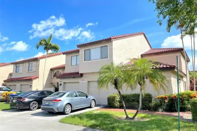 3613 W Inverrary Blvd W, Lauderhill: photo 1 of 16