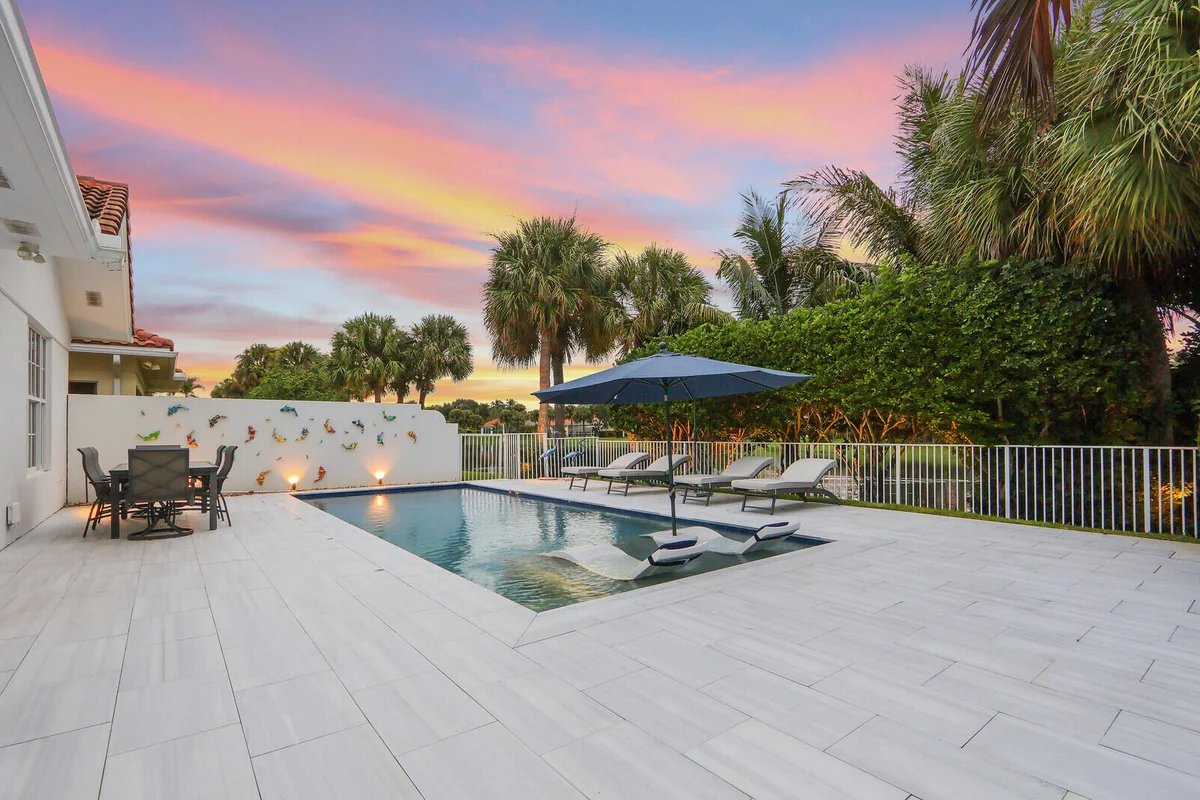 615 Rosa Ct, Palm Beach Gardens: photo 1 of 60