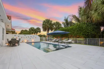 615 Rosa Ct, Palm Beach Gardens: photo 1 of 60