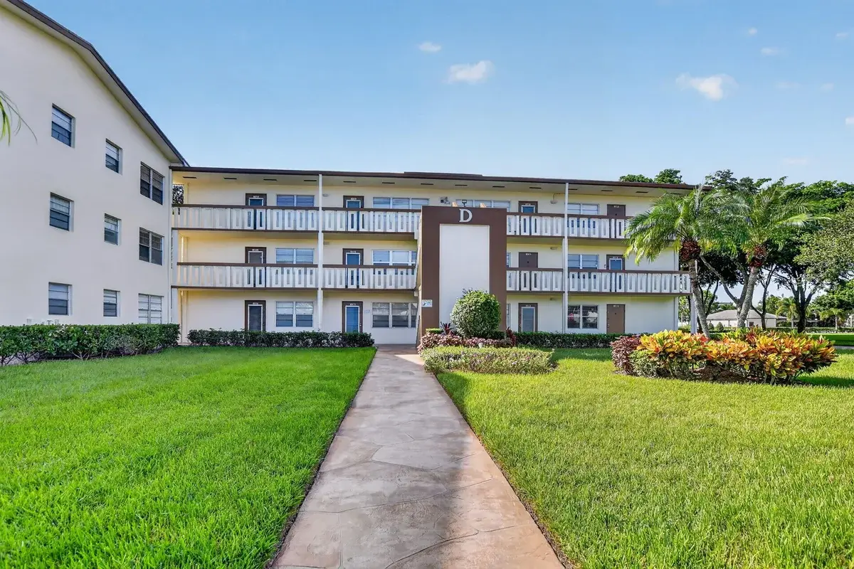 150 Mansfield D, Boca Raton: photo 1 of 44