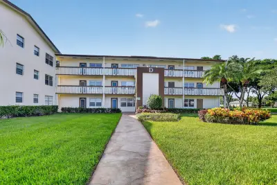 150 Mansfield D, Boca Raton: photo 1 of 44